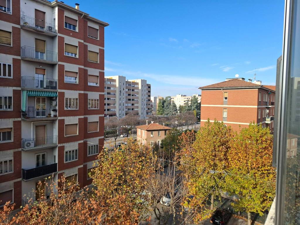 Appartamento a Bologna in Via Cardinale Gil De Albornoz - Foto 3