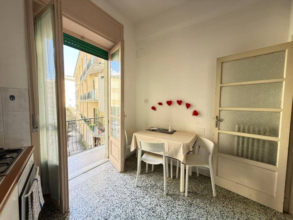 Appartamento a Salerno in Via Antonio Manganario, 24 - Foto 2