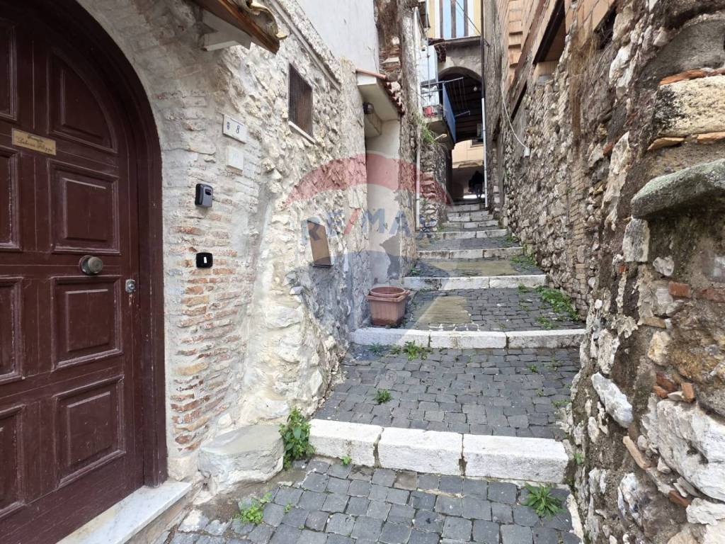 Appartamento a Minturno in vico vescia, 8 - Foto 2