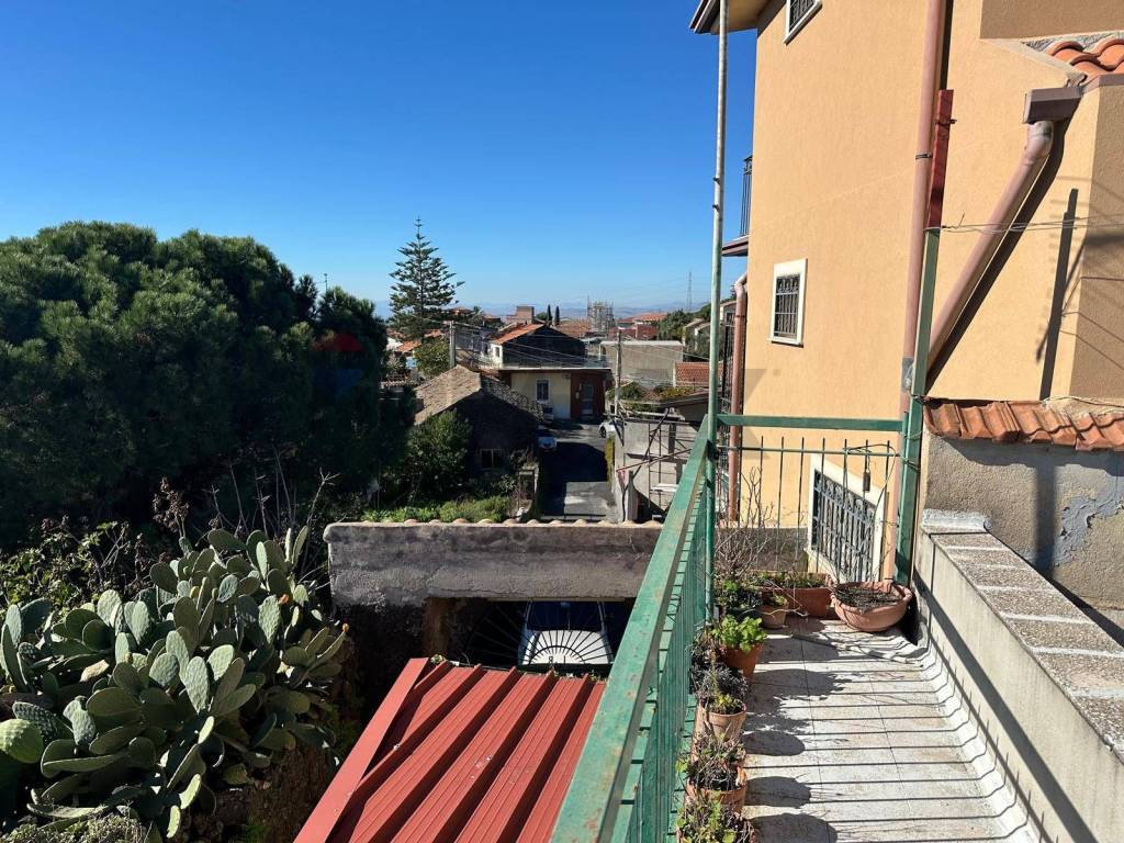 Appartamento a Camporotondo etneo in Via Giuseppe Garibaldi, 15 - Foto 4