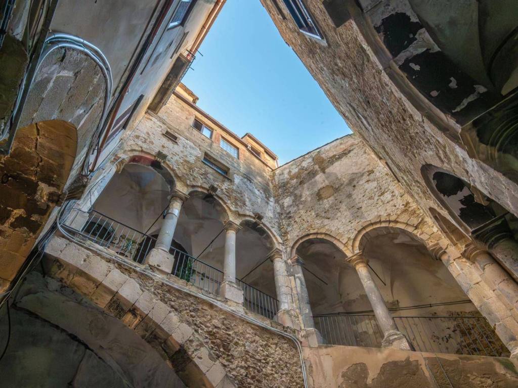 Appartamento a Caltagirone in via vespri, 3 - Foto 4