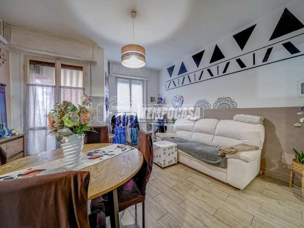 Appartamento a Cardano al campo in Via della Selva 111 - Foto 3