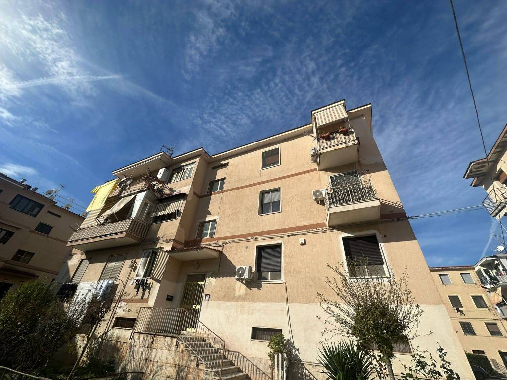 Appartamento a Castellammare di stabia in piazzale tibullo, 9 - Foto 3