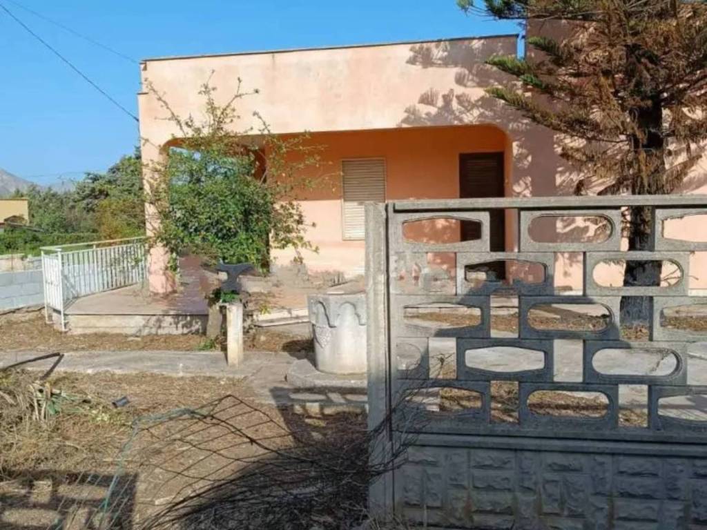 Villa a Alcamo in Via Scampati - Foto 2