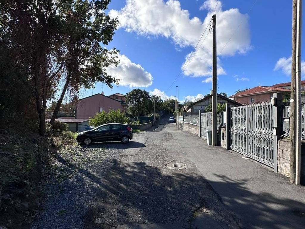 Terreno a Belpasso in Via Giuditta Pasta - Foto 2