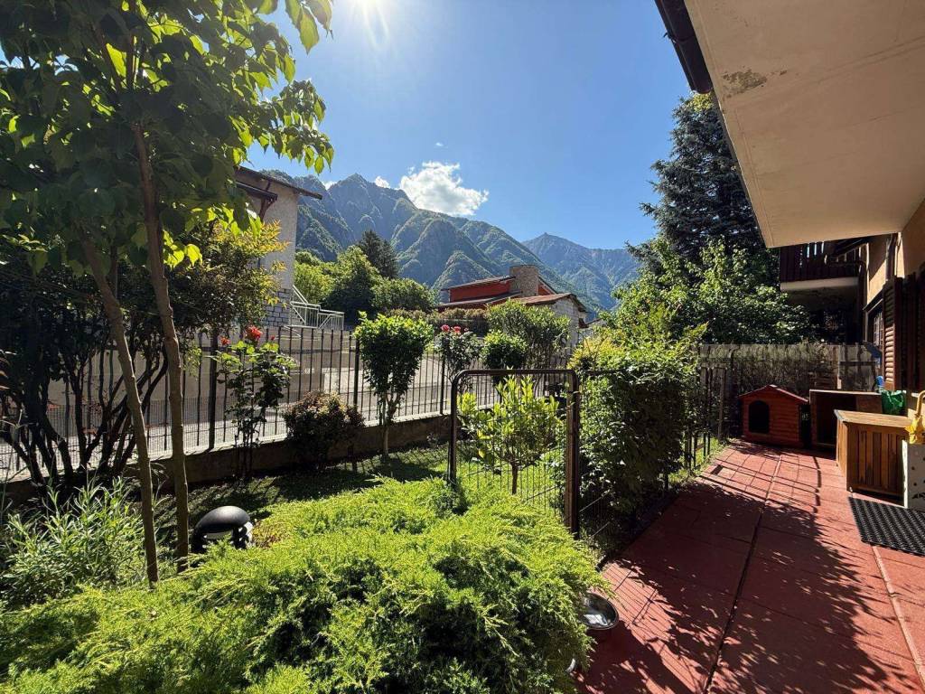 Villetta a schiera a Novate mezzola in Via Libero della Briotta, 277 - Foto 2