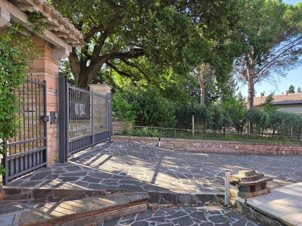Villa a Assisi in Via Vajano, 5 - Foto 2