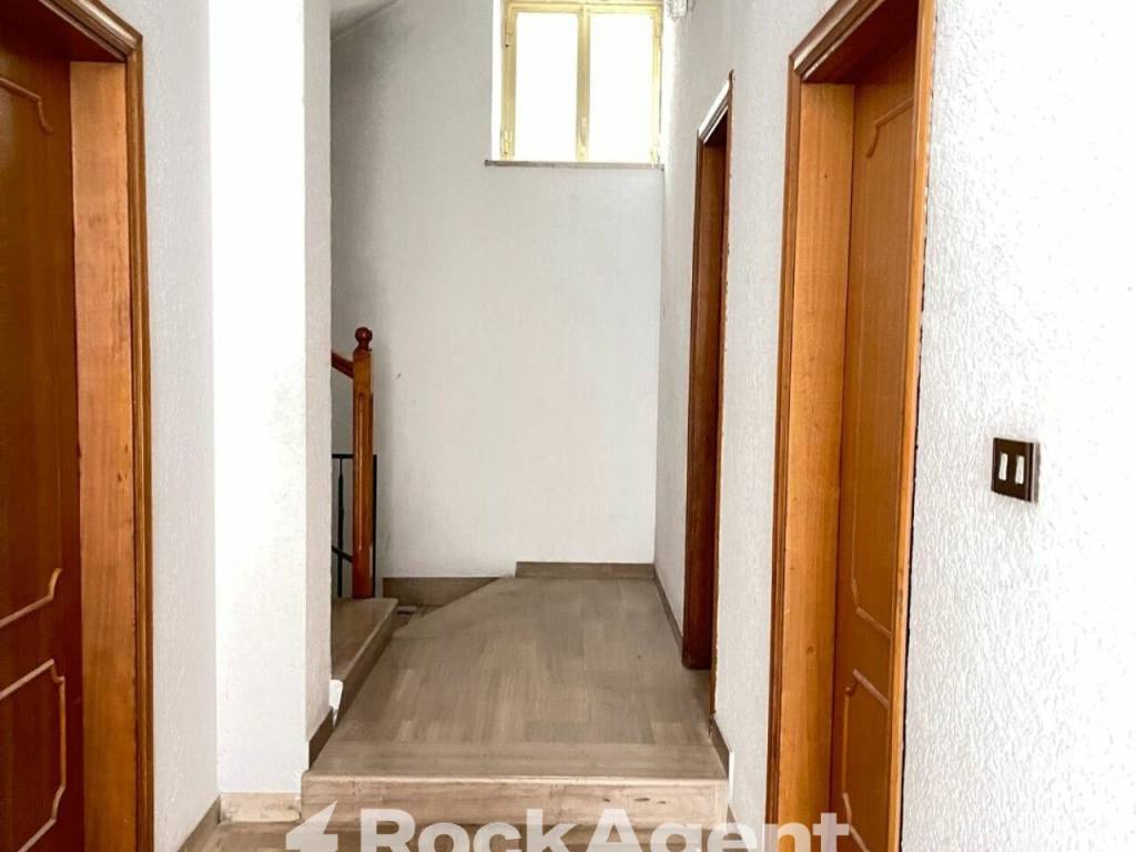 Appartamento a Civitella del tronto in Viale Piceno Aprutino, 120 - Foto 3