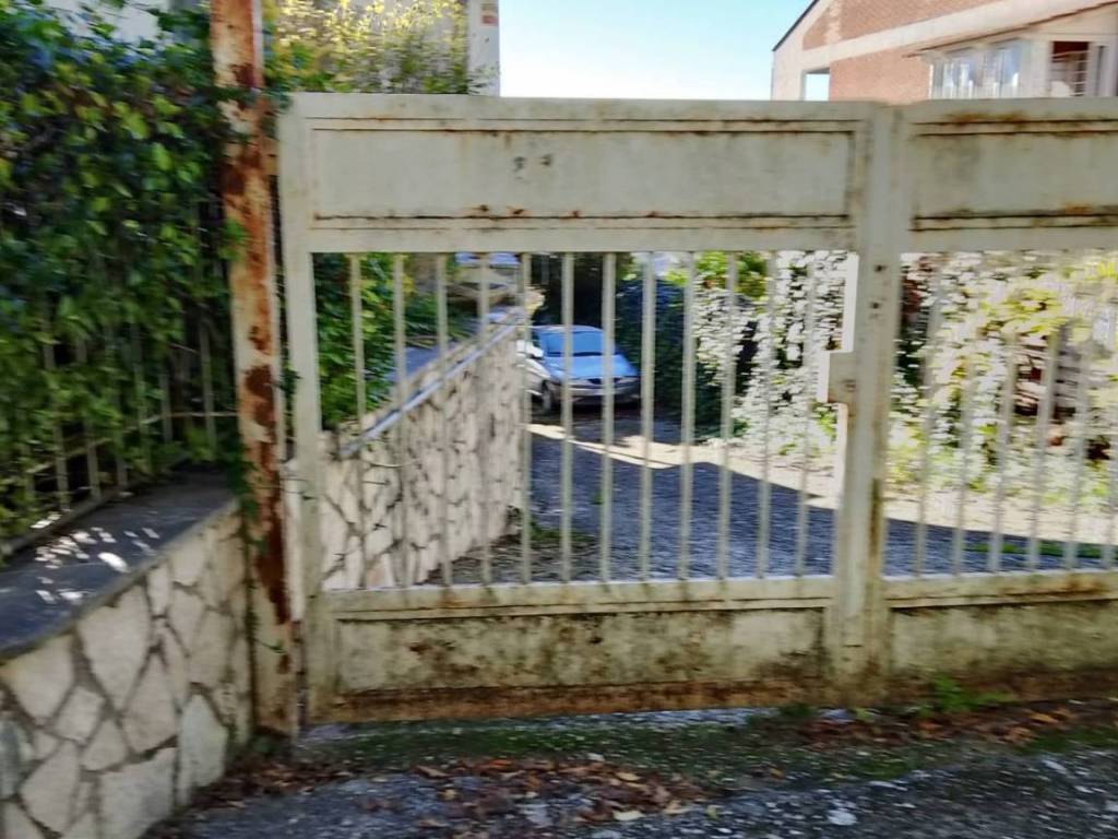 Villa a Guidonia montecelio in VIA OGLIO - Foto 2