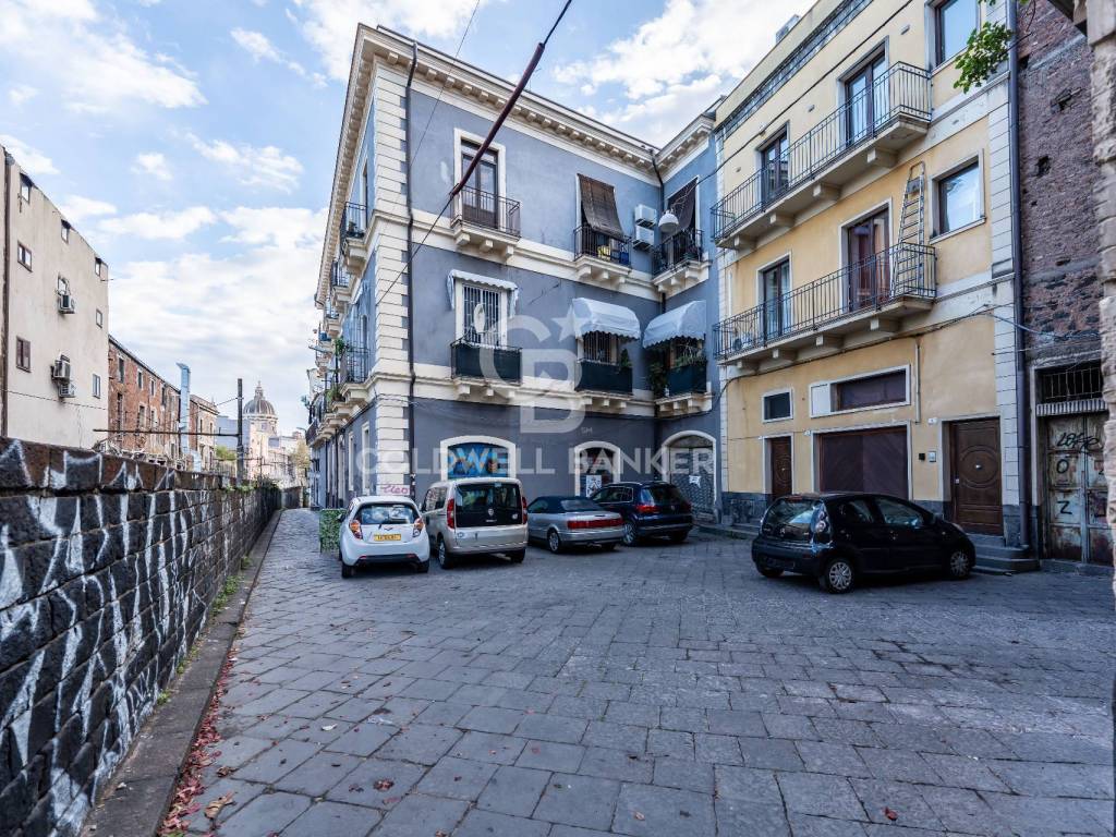 Appartamento a Catania in VIA SAN CALOGERO, 27 - Foto 2
