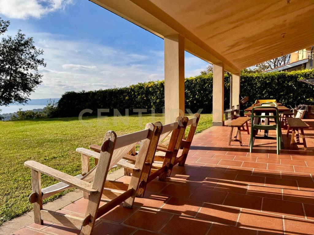 Villa a Trevignano romano in Via Fonte della Tartaruga, 2 - Foto 2
