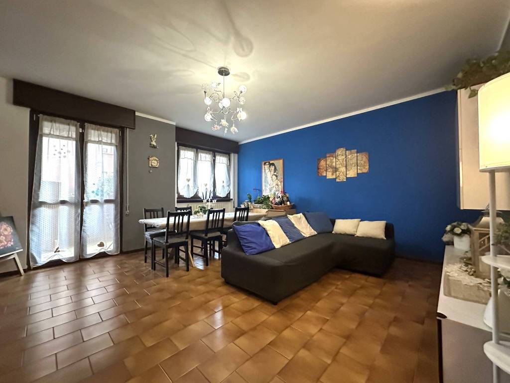 Appartamento a Nembro in Via Gioacchino Rossini - Foto 2