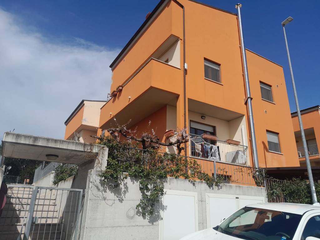 Appartamento a Spoltore in Via della Madonnina - Foto 2