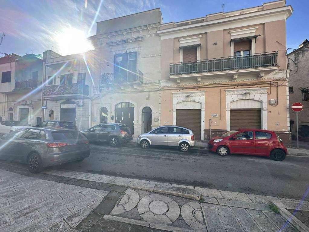 Casa indipendente a Triggiano in Piazza Camillo Benso di Cavour, 30 - Foto 2