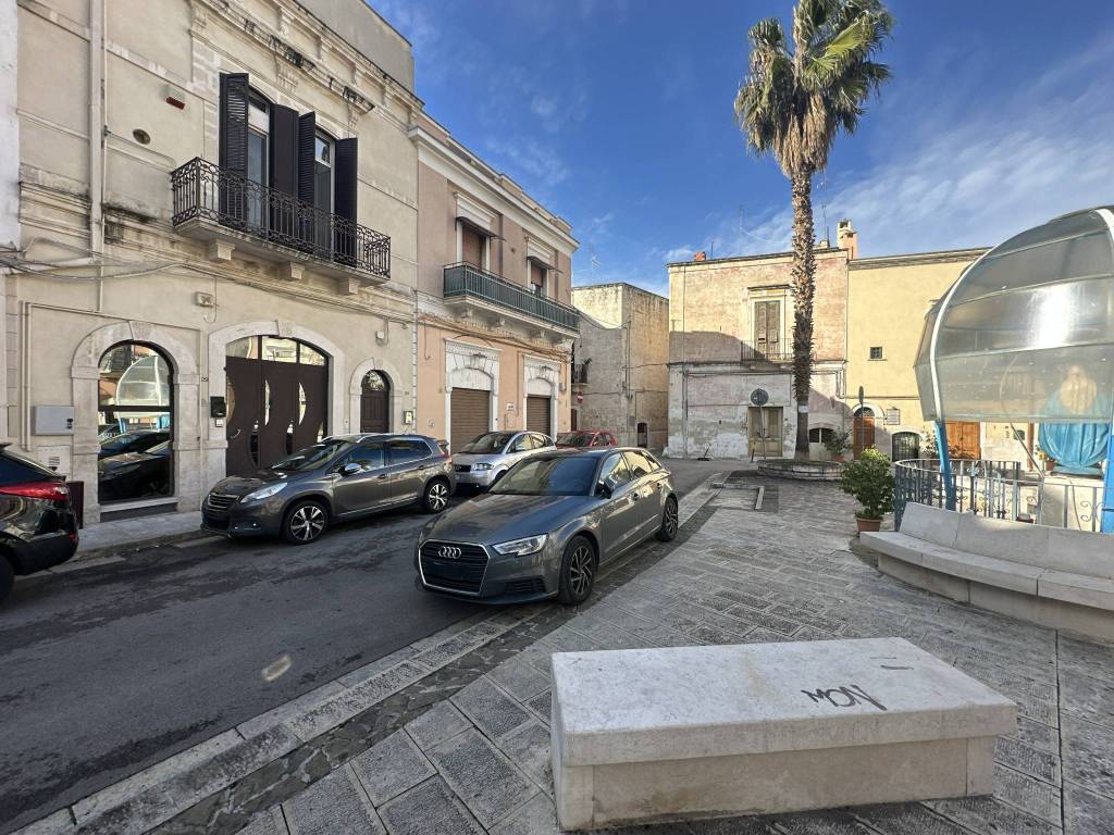 Casa indipendente a Triggiano in Piazza Camillo Benso di Cavour, 30 - Foto 3