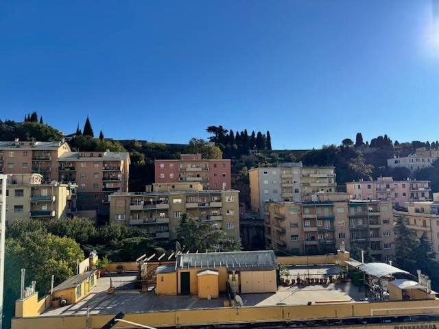Appartamento a Genova in Via Pietro Paleocapa, 32 - Foto 4