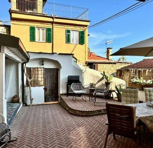 Appartamento a Dolcedo in Via San Michele - Foto 2