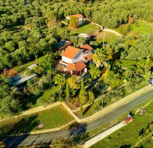 Villa a Dolcedo in Via Trincheri - Foto 5