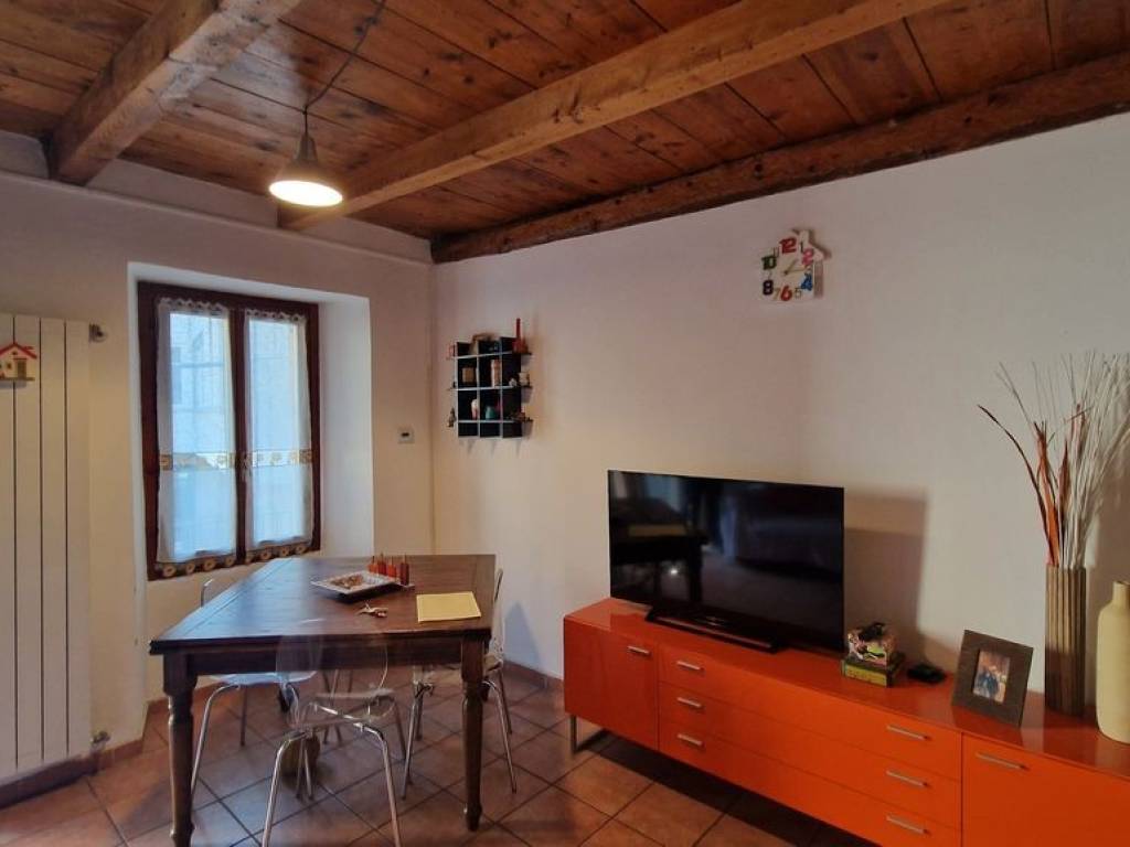 Appartamento a Omegna in Via Alessandro Manzoni, 17 - Foto 4