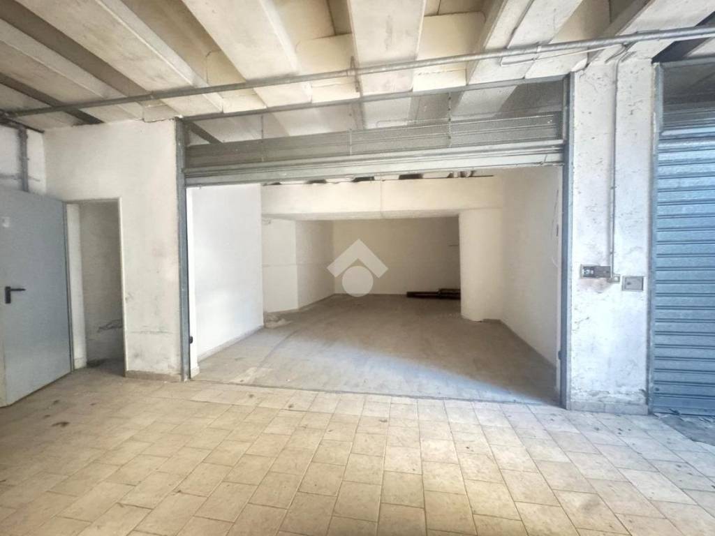 Box / garage a Gragnano in Via Roma, 85 - Foto 3