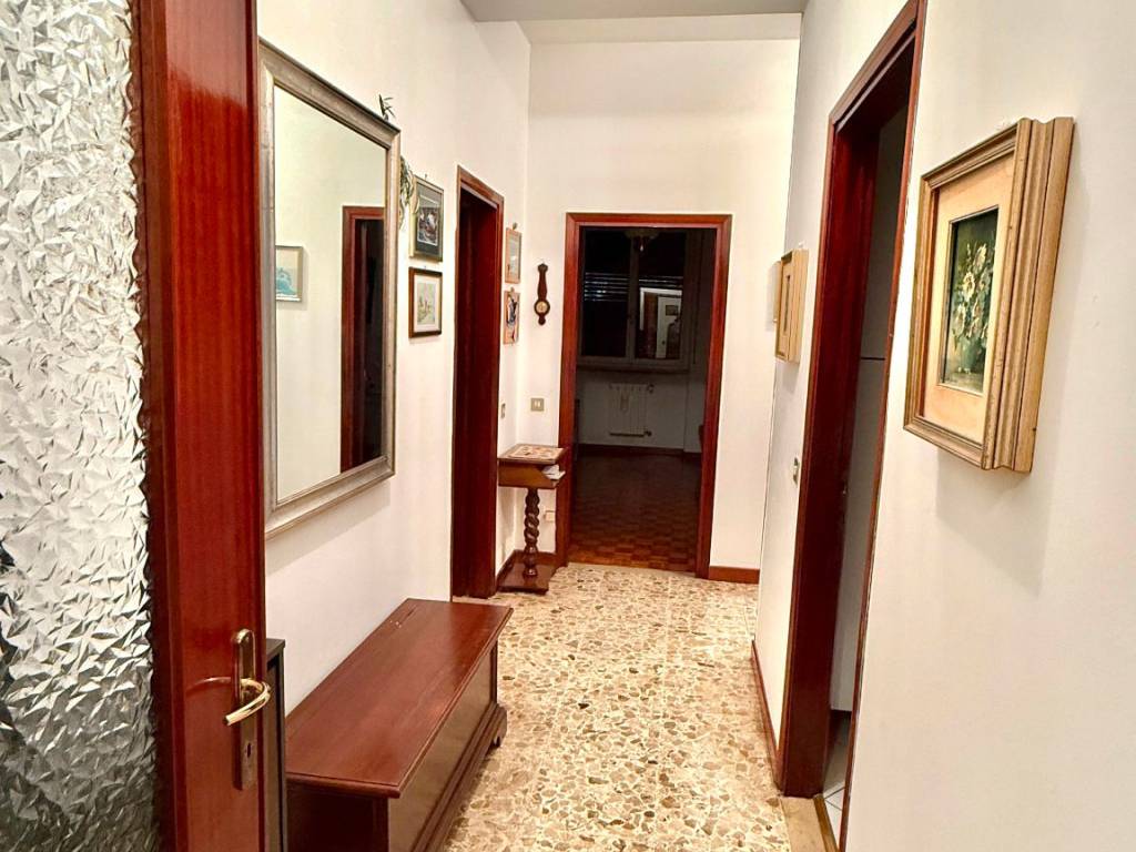 Appartamento a Mantova in Viale Pompilio - Foto 4
