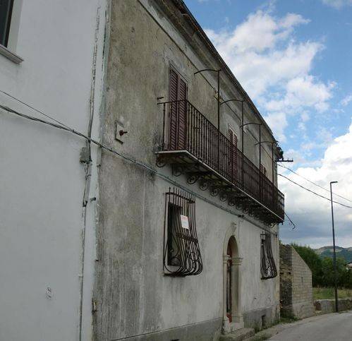 Villa a Rocchetta a volturno in Via Madonna Delle Grotte 80 - Foto 3