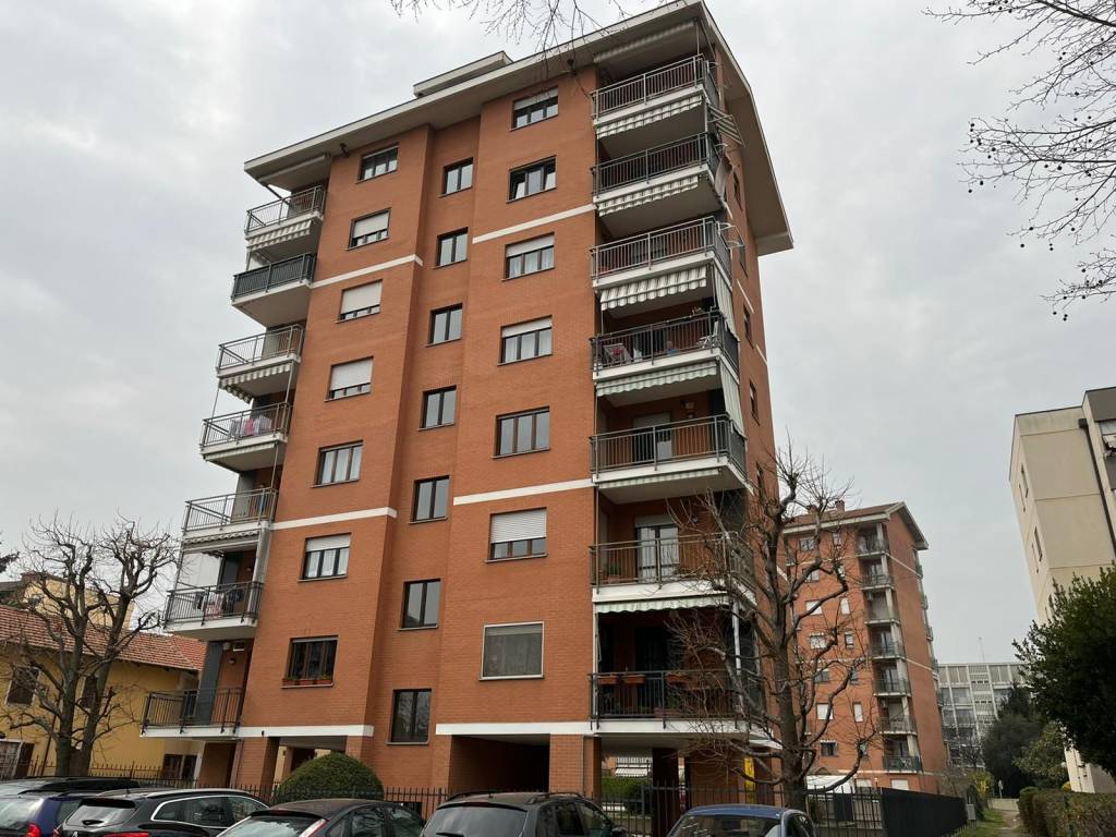 Appartamento a Collegno in Via Alpignano, 56 - Foto 2