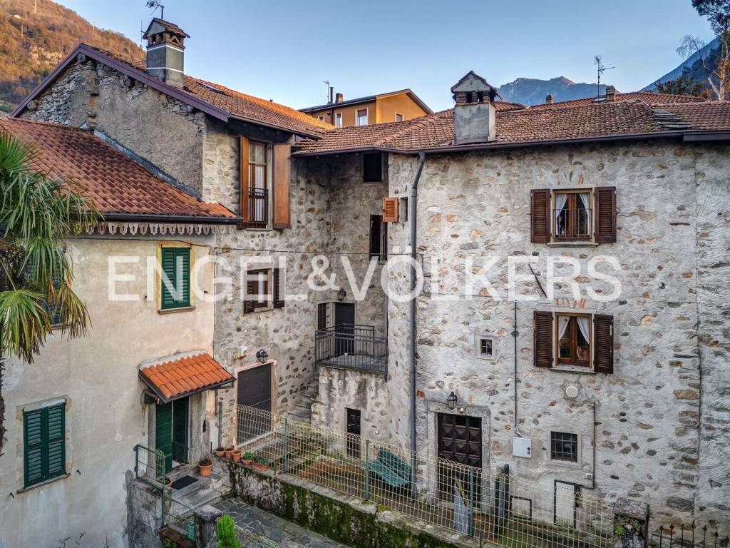 Casa indipendente a Bellano in Frazione Bonzeno - Foto 4