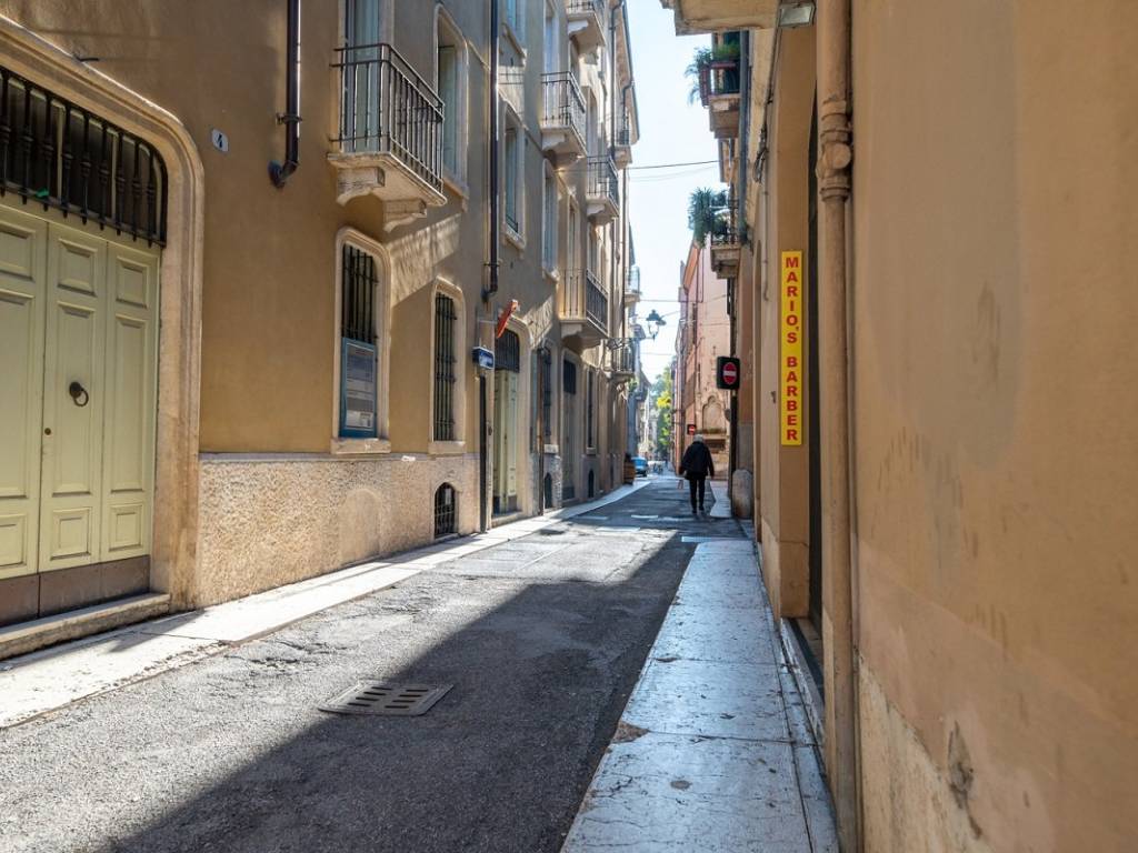 Appartamento a Verona in Vicolo Due Mori - Foto 3