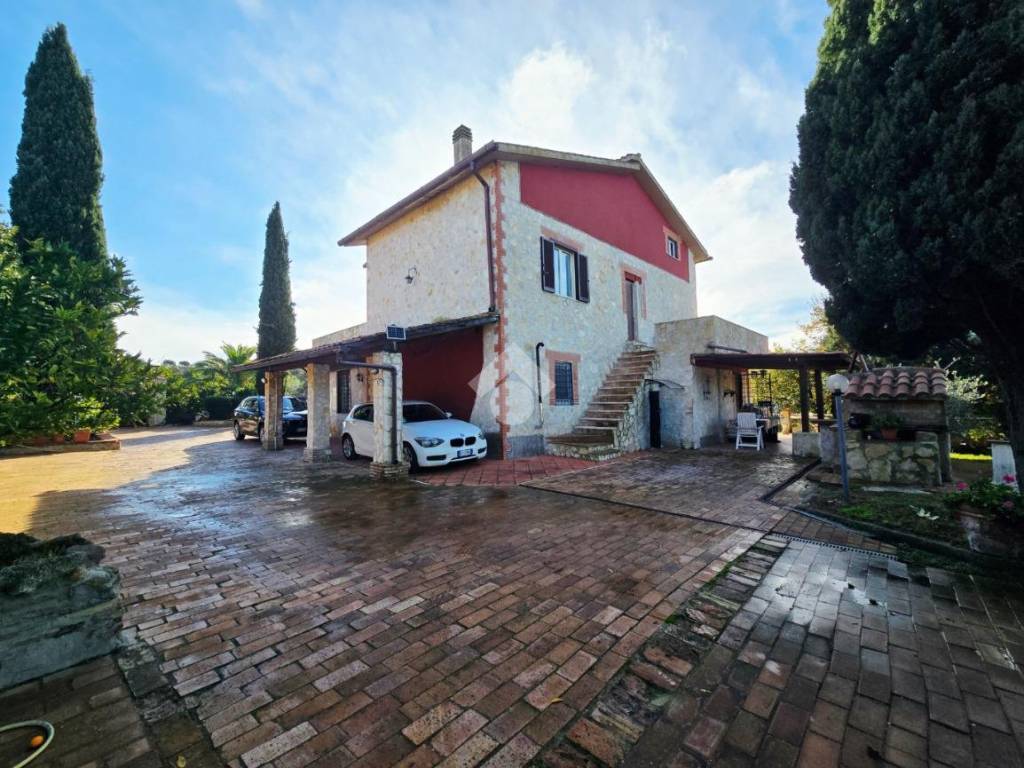 Villa a Civitella san paolo in VIA MONTE LINO - Foto 3