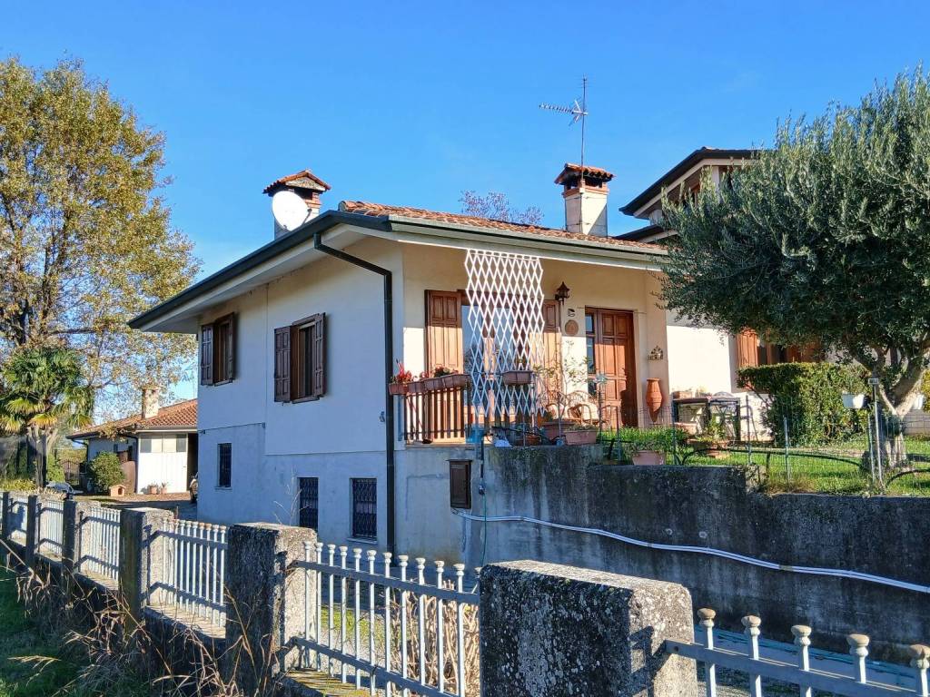 Villa a Bagnaria arsa in Località Case Sparse Campolonghetto, 4 - Foto 3
