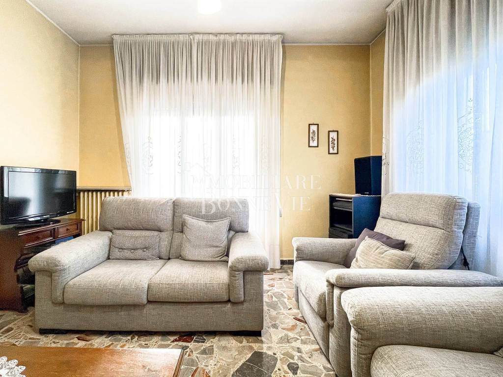 Villa a Vedano olona in Via Leonardo da Vinci - Foto 4