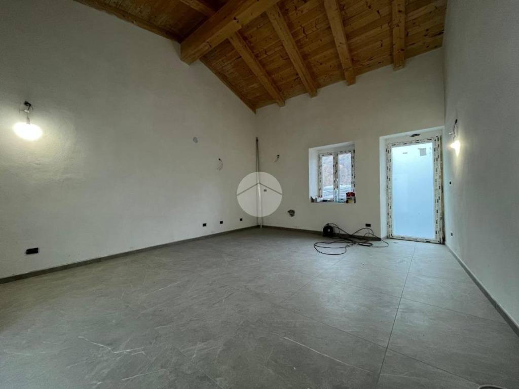 Appartamento a Barge in Via Carle Costanzo, 157 - Foto 4