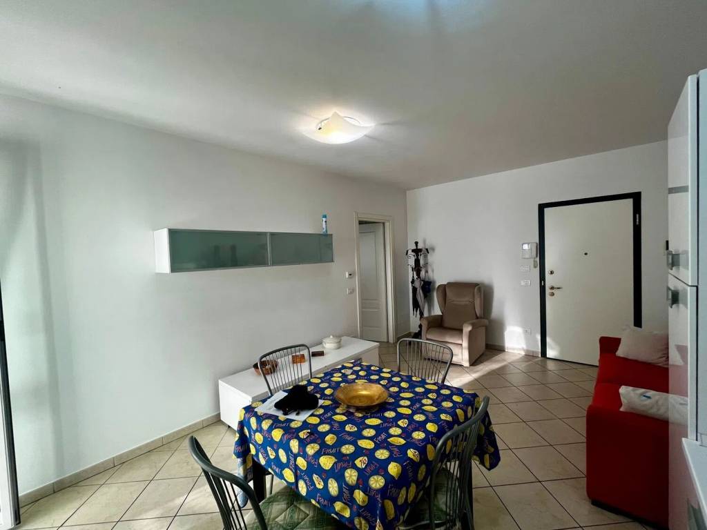 Appartamento a Prato in Via Augusto Borgioli, 27 - Foto 2