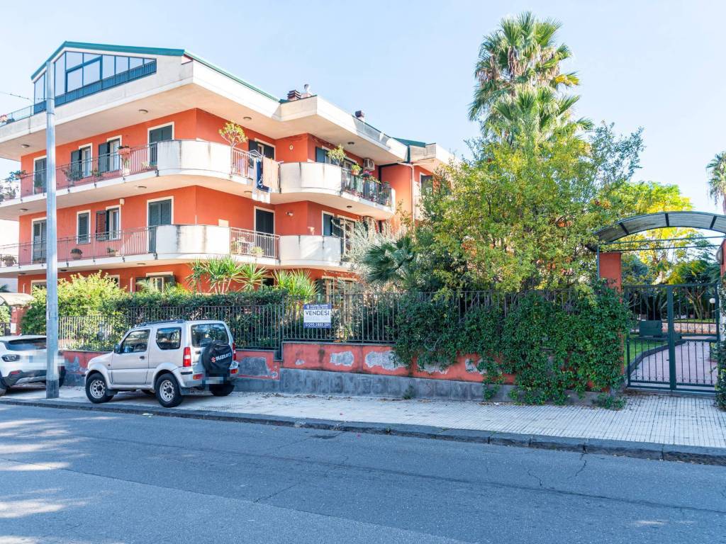 Appartamento a Giarre in Via Luigi Orlando, 130 - Foto 2