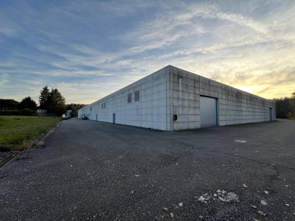 Immobile a Olgiate comasco in Via Bizzarone, 27 - Foto 3