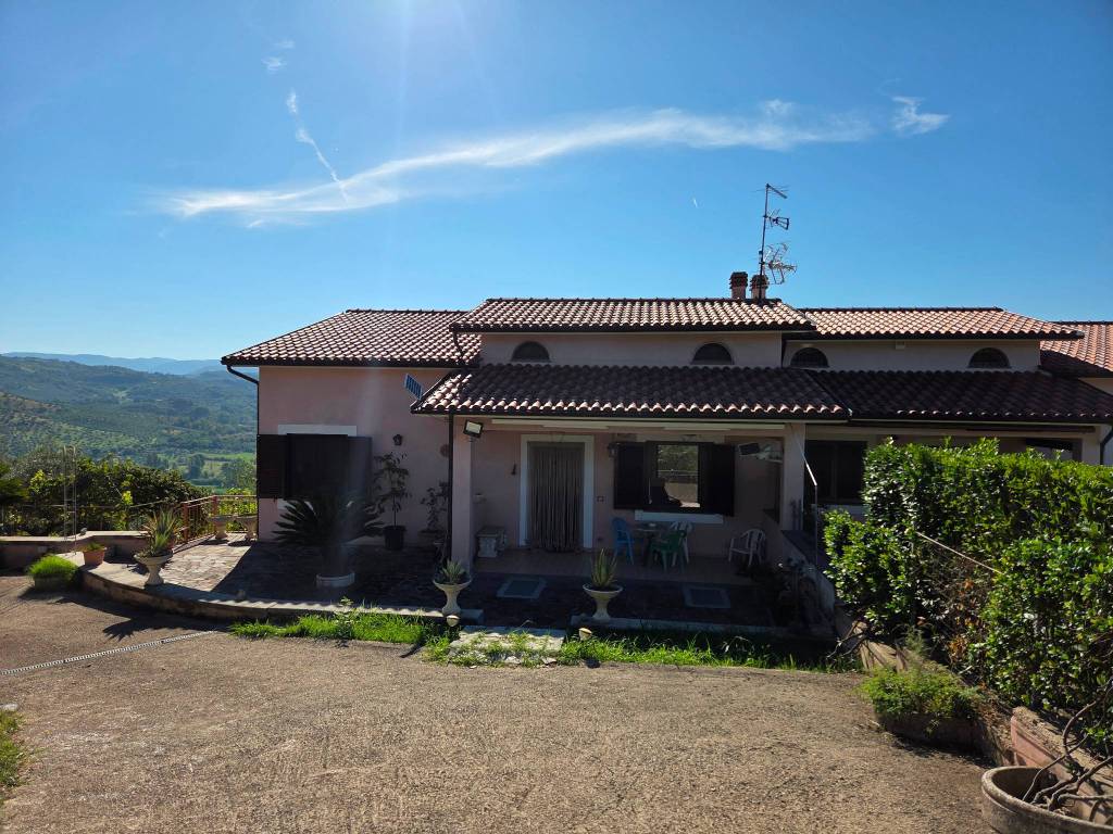 Villa a Montopoli di sabina in Via Granica Sud, 19 - Foto 2