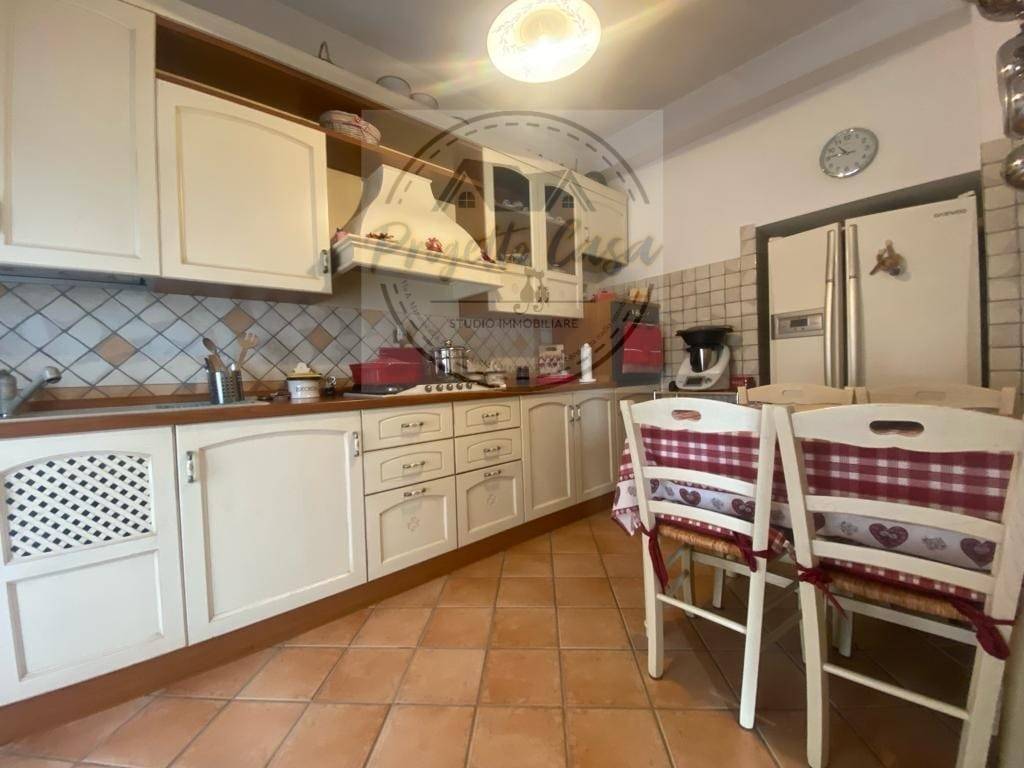 Appartamento a Velletri in Piazza Giuseppe Mazzini - Foto 2