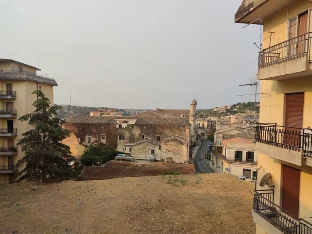 Appartamento a Modica in Corso Nino Barone, 103 - Foto 3