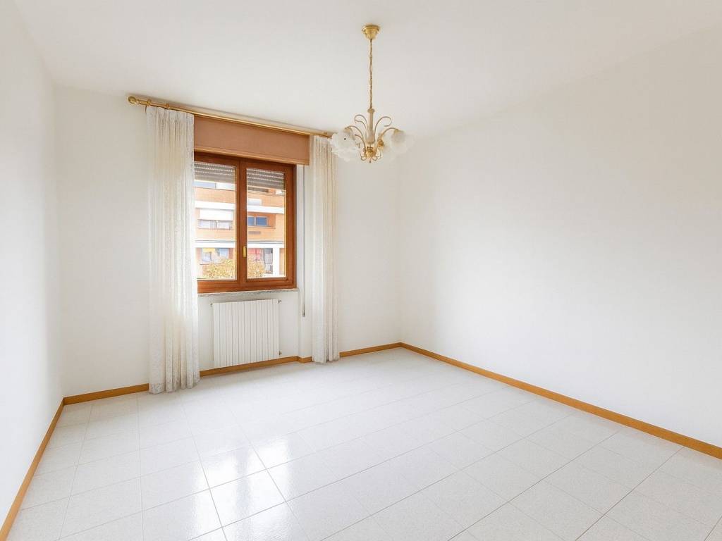Appartamento a Jesi in Via Luigi Einaudi - Foto 5