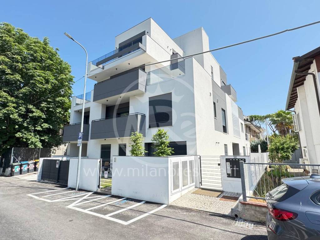 Appartamento a Riccione in Viale Giuseppe Mazzini, 22 - Foto 5