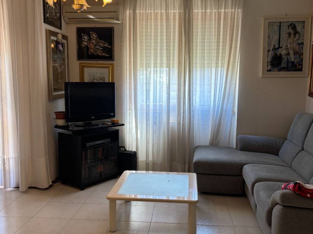 Appartamento a Cagliari in Via del Caravaggio, 17 - Foto 4