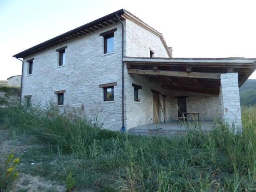 Villa a Urbino in Strada Provinciale Delle Cesane - Foto 2