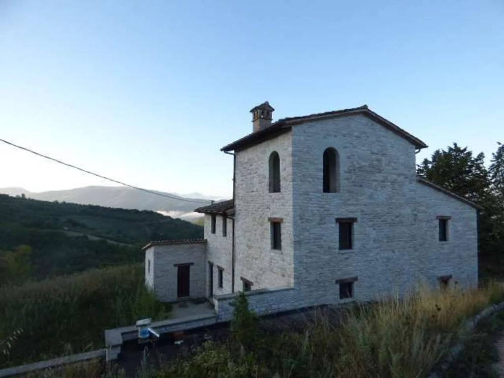 Villa a Urbino in Strada Provinciale Delle Cesane - Foto 5