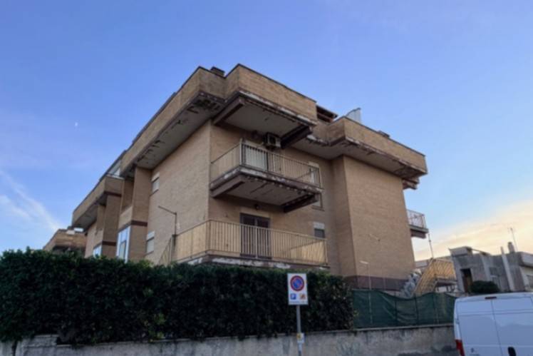 Appartamento a Ardea in Via Bolzano - Foto 2