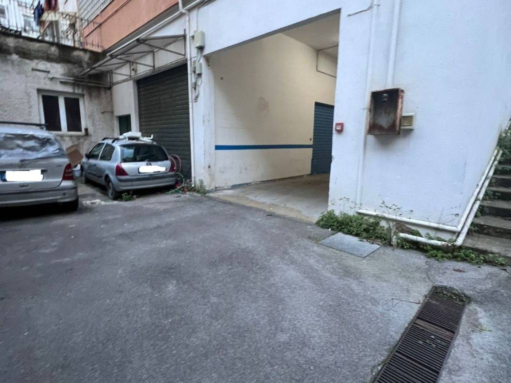 Box / garage a Palermo in Via Portogallo, 11 - Foto 2