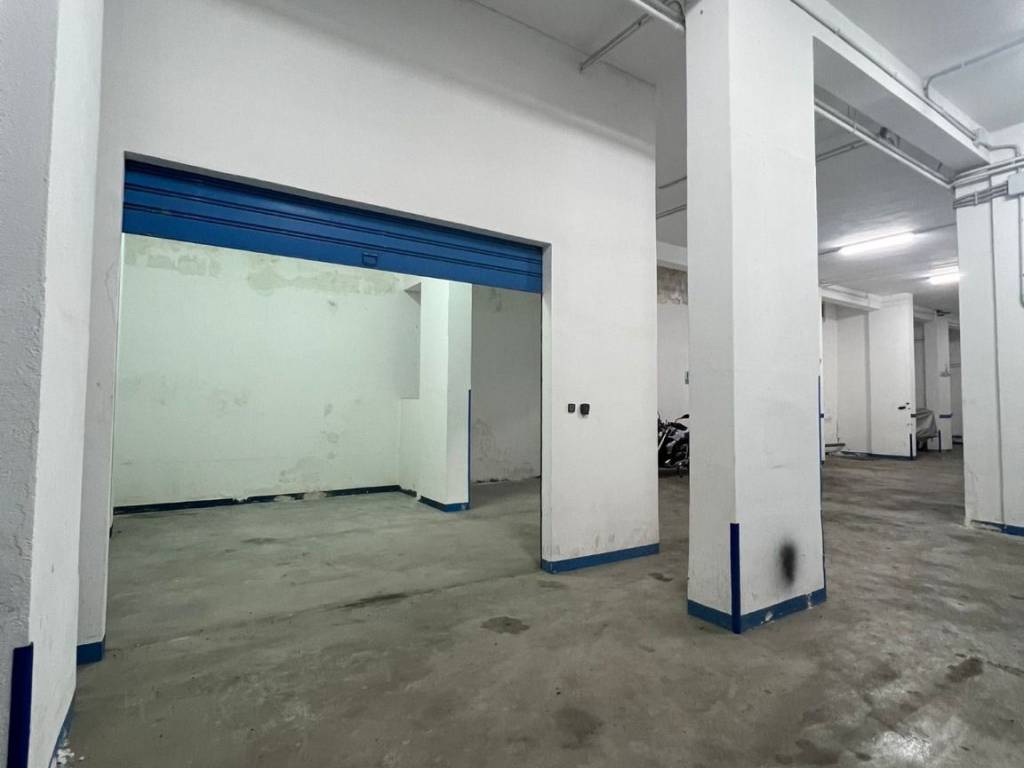 Box / garage a Palermo in Via Portogallo, 11 - Foto 4