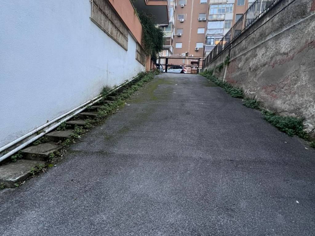 Box / garage a Palermo in Via Portogallo, 11 - Foto 5