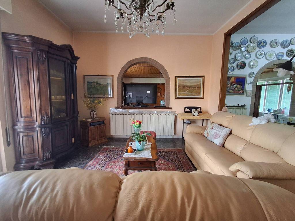 Villa a Rodigo in Via Palmiro Togliatti, 7 - Foto 4