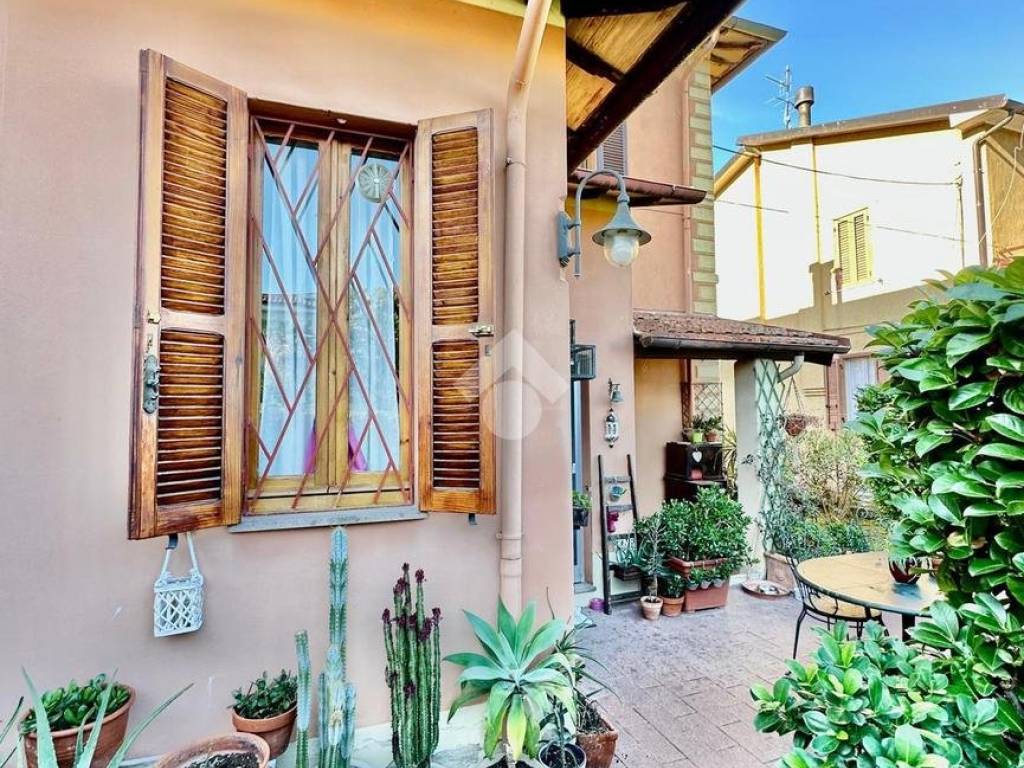 Casa indipendente a Spoleto in Viale Viale Marconi, 350 - Foto 3